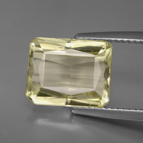 Spodumène jaune naturelle taille émeraude, 5,33 ct, VS