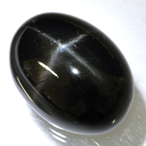 Diopside étoilé noir naturelle coupe ovale, 24,45 ct, opaque