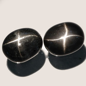 Achetez naturel ct noir diopside étoilé gems, coupe ovale, en provenance inde chez gemselect. en stock, livraison internationale!