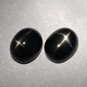 Achetez naturel ct noir diopside étoilé gems, coupe ovale, en provenance inde chez gemselect. en stock, livraison internationale!