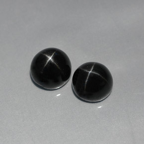 Achetez naturel ct noir diopside étoilé gems, coupe roude, en provenance inde chez gemselect. en stock, livraison internationale!