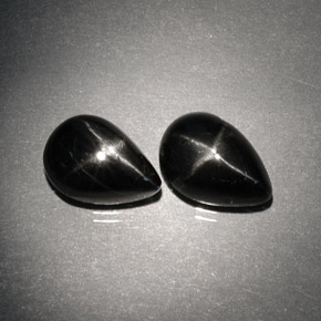 Achetez naturel ct noir diopside étoilé gems, en forme de poire, en provenance inde chez gemselect. en stock, livraison internationale!