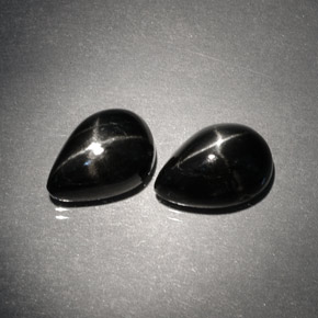 Achetez naturel ct noir diopside étoilé gems, en forme de poire, en provenance inde chez gemselect. en stock, livraison internationale!
