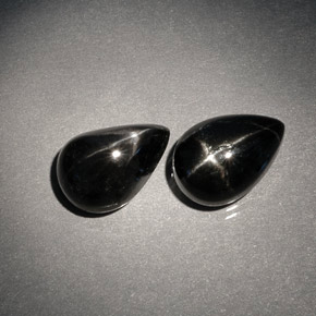 Achetez naturel ct noir diopside étoilé gems, en forme de poire, en provenance inde chez gemselect. en stock, livraison internationale!