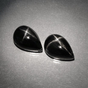 Achetez naturel ct noir diopside étoilé gems, en forme de poire, en provenance inde chez gemselect. en stock, livraison internationale!