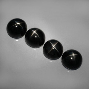 Achetez naturel ct noir diopside étoilé gems, coupe roude, en provenance inde chez gemselect. en stock, livraison internationale!