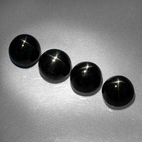 Achetez naturel ct noir diopside étoilé gems, coupe roude, en provenance inde chez gemselect. en stock, livraison internationale!