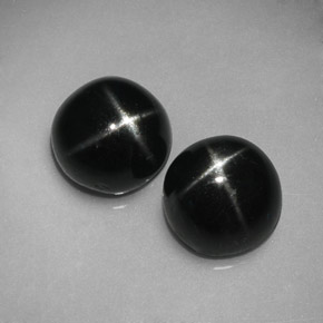 Achetez naturel ct noir diopside étoilé gems, coupe roude, en provenance inde chez gemselect. en stock, livraison internationale!