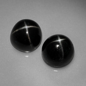 Achetez naturel ct noir diopside étoilé gems, coupe roude, en provenance inde chez gemselect. en stock, livraison internationale!