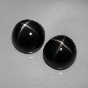 Achetez naturel ct noir diopside étoilé gems, coupe roude, en provenance inde chez gemselect. en stock, livraison internationale!