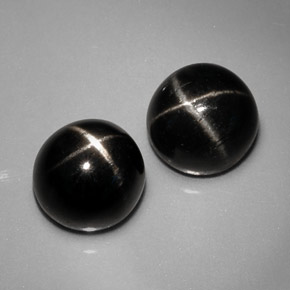 Achetez naturel ct noir diopside étoilé gems, coupe roude, en provenance inde chez gemselect. en stock, livraison internationale!