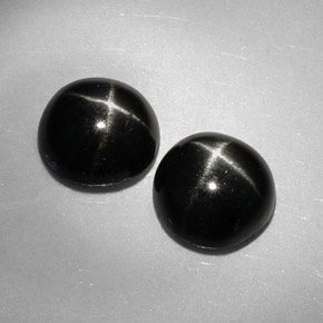 Achetez naturel ct noir diopside étoilé gems, coupe roude, en provenance inde chez gemselect. en stock, livraison internationale!