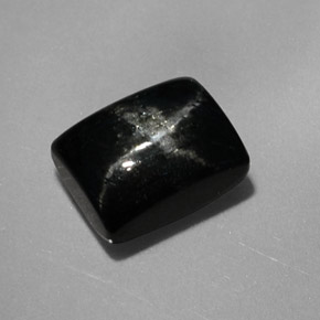 Diopside étoilé noir naturelle baguette, 2,92 ct, opaque