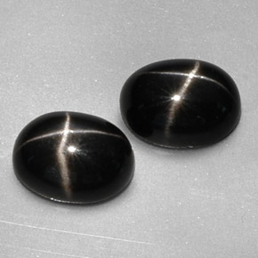 Achetez naturel ct noir diopside étoilé gems, coupe ovale, en provenance inde chez gemselect. en stock, livraison internationale!