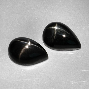 Achetez naturel ct noir diopside étoilé gems, en forme de poire, en provenance inde chez gemselect. en stock, livraison internationale!