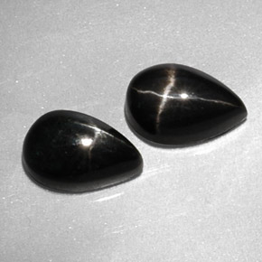Achetez naturel ct noir diopside étoilé gems, en forme de poire, en provenance inde chez gemselect. en stock, livraison internationale!