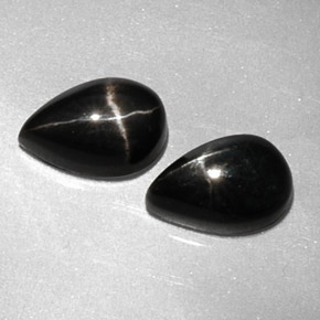 Achetez naturel ct noir diopside étoilé gems, en forme de poire, en provenance inde chez gemselect. en stock, livraison internationale!