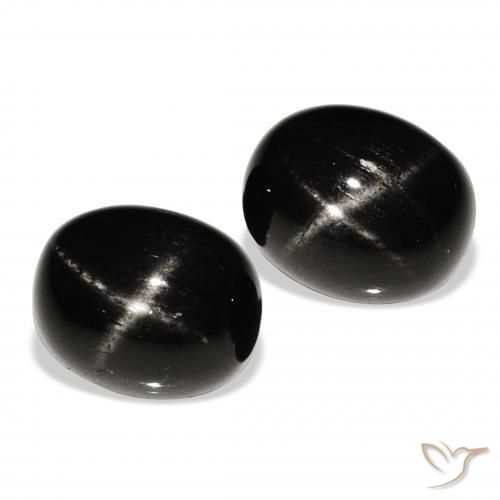 Shop natural 12.24ct Noire Diopside étoilé gems, ovale, from Inde at GemSelect. In stock, global shipping!