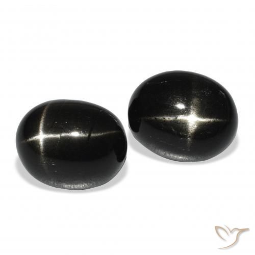 Shop natural 12.04ct Noire Diopside étoilé gems, ovale, from Inde at GemSelect. In stock, global shipping!