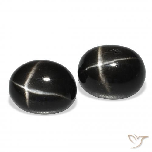 Shop natural 11.38ct Noire Diopside étoilé gems, ovale, from Inde at GemSelect. In stock, global shipping!