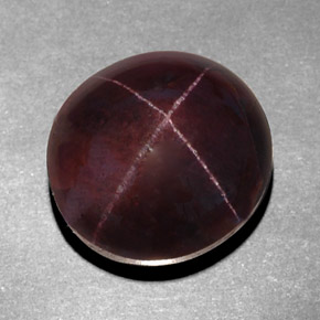 Grenat étoilé rouge naturelle coupe ovale, 18,95 ct, opaque