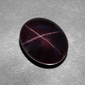 Grenat étoilé rouge naturelle coupe ovale, 12,20 ct, opaque