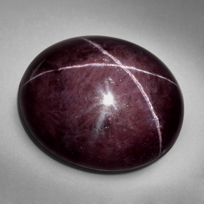 Grenat étoilé rouge naturelle coupe ovale, 91,05 ct, opaque