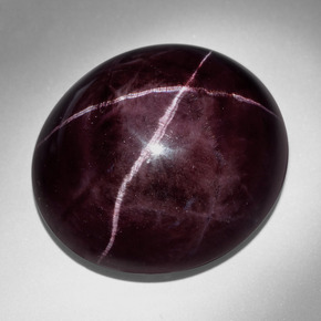 Grenat étoilé rouge naturelle coupe ovale, 159,09 ct, opaque