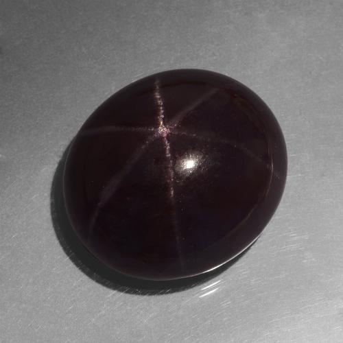 Grenat étoilé rouge naturelle coupe ovale, 49,09 ct, opaque