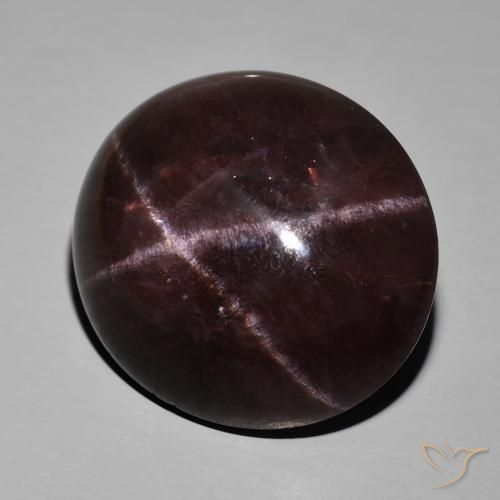 Grenat étoilé Rouge foncé naturelle ovale, 72.40 ct, Opaque