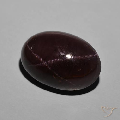 Grenat étoilé Rouge acajou naturelle ovale, 26.72 ct, Opaque