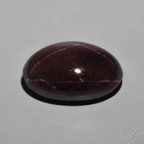 Grenat étoilé Rouge acajou naturelle ovale, 26.72 ct, Opaque