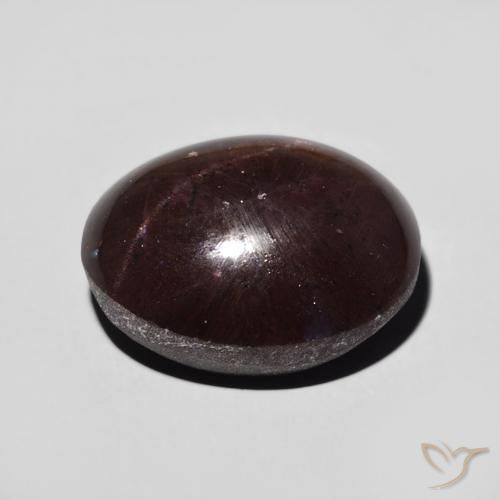 Grenat étoilé Rouge foncé naturelle ovale, 12.82 ct, Opaque