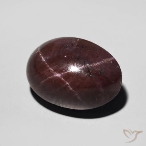 Grenat étoilé Rouge foncé naturelle ovale, 11.12 ct, Opaque