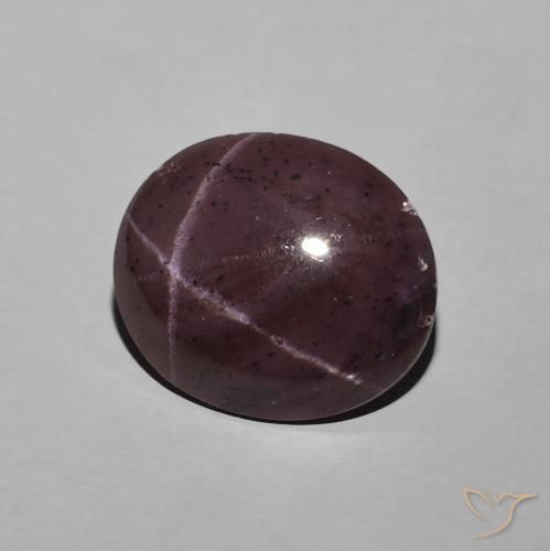 Grenat étoilé Rouge foncé naturelle ovale, 6.74 ct, Opaque
