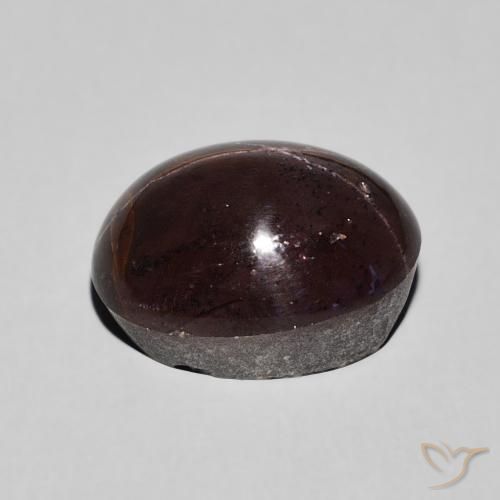 Grenat étoilé Rouge foncé naturelle ovale, 7.28 ct, Opaque