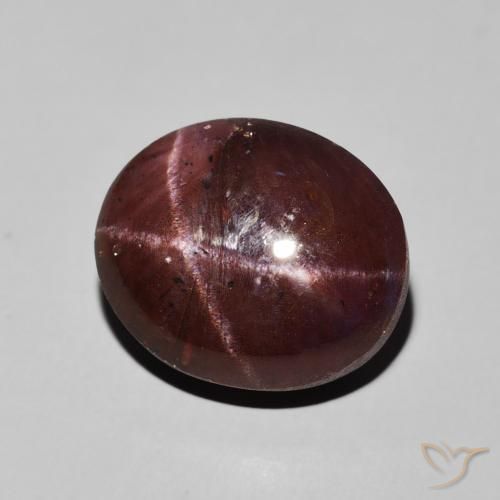 Grenat étoilé Rouge acajou naturelle ovale, 13.83 ct, Opaque