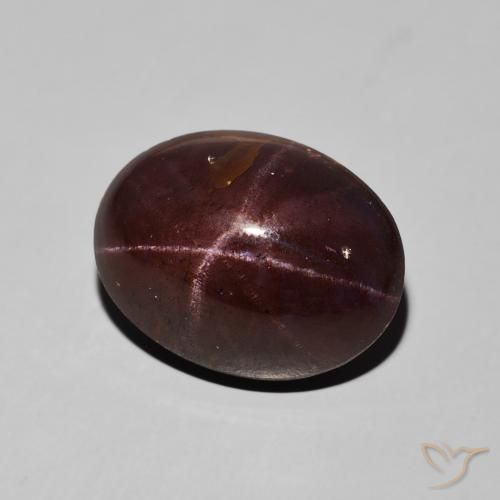 Grenat étoilé Rouge acajou naturelle ovale, 15.94 ct, Opaque