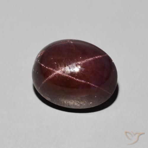 Grenat étoilé Rouge foncé naturelle ovale, 7.44 ct, Opaque
