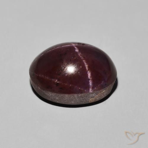 Grenat étoilé Rouge foncé naturelle ovale, 10.57 ct, Opaque