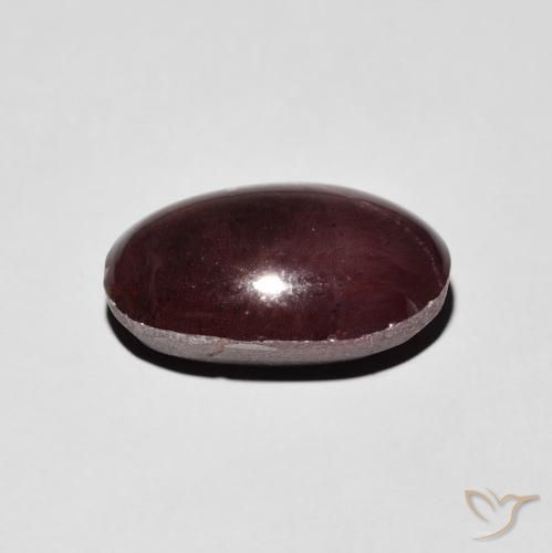 Grenat étoilé Rouge foncé naturelle ovale, 6.42 ct, Opaque