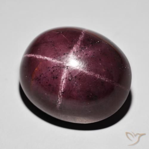 Grenat étoilé Rouge foncé naturelle ovale, 88.20 ct, Opaque