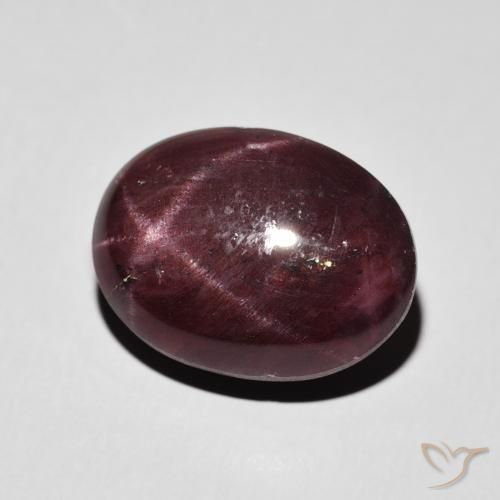 Grenat étoilé Rouge foncé naturelle ovale, 14.27 ct, Opaque