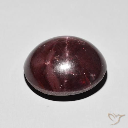 Grenat étoilé Rouge acajou naturelle ovale, 17.08 ct, Opaque