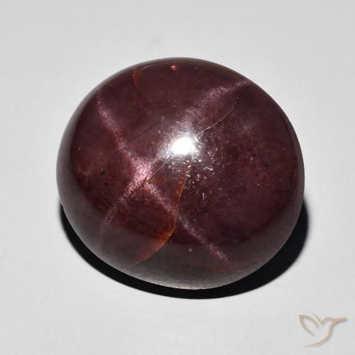 Grenat étoilé Rouge acajou naturelle ovale, 29.61 ct, Opaque