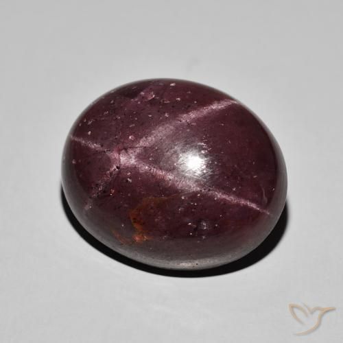 Grenat étoilé Rouge acajou naturelle ovale, 36.82 ct, Opaque