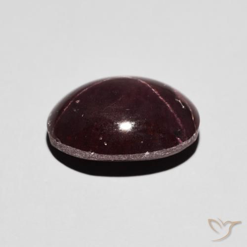Grenat étoilé Rouge foncé naturelle ovale, 6.48 ct, Opaque