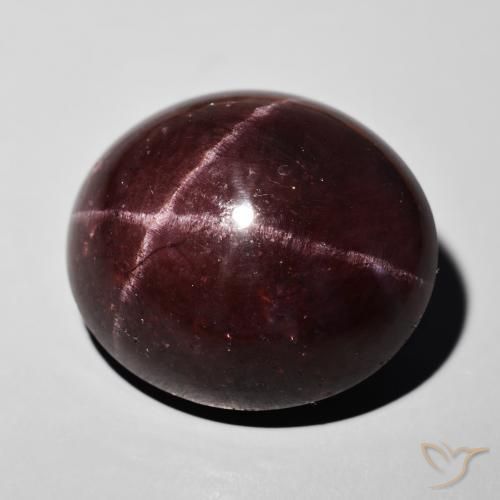 Grenat étoilé Rouge foncé naturelle ovale, 55.50 ct, Opaque