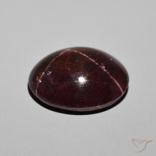 Grenat étoilé Rouge foncé naturelle ovale, 20.07 ct, Opaque