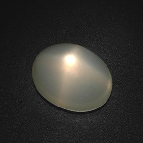 Pierre de lune étoilée vert naturelle transparent, 13,21 ct, transparent / translucide